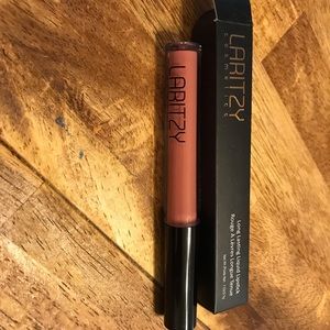 Laritzy liquid lipstick veto